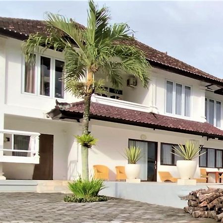 Aparthotel Medewi Manor Airsatang Esterno foto