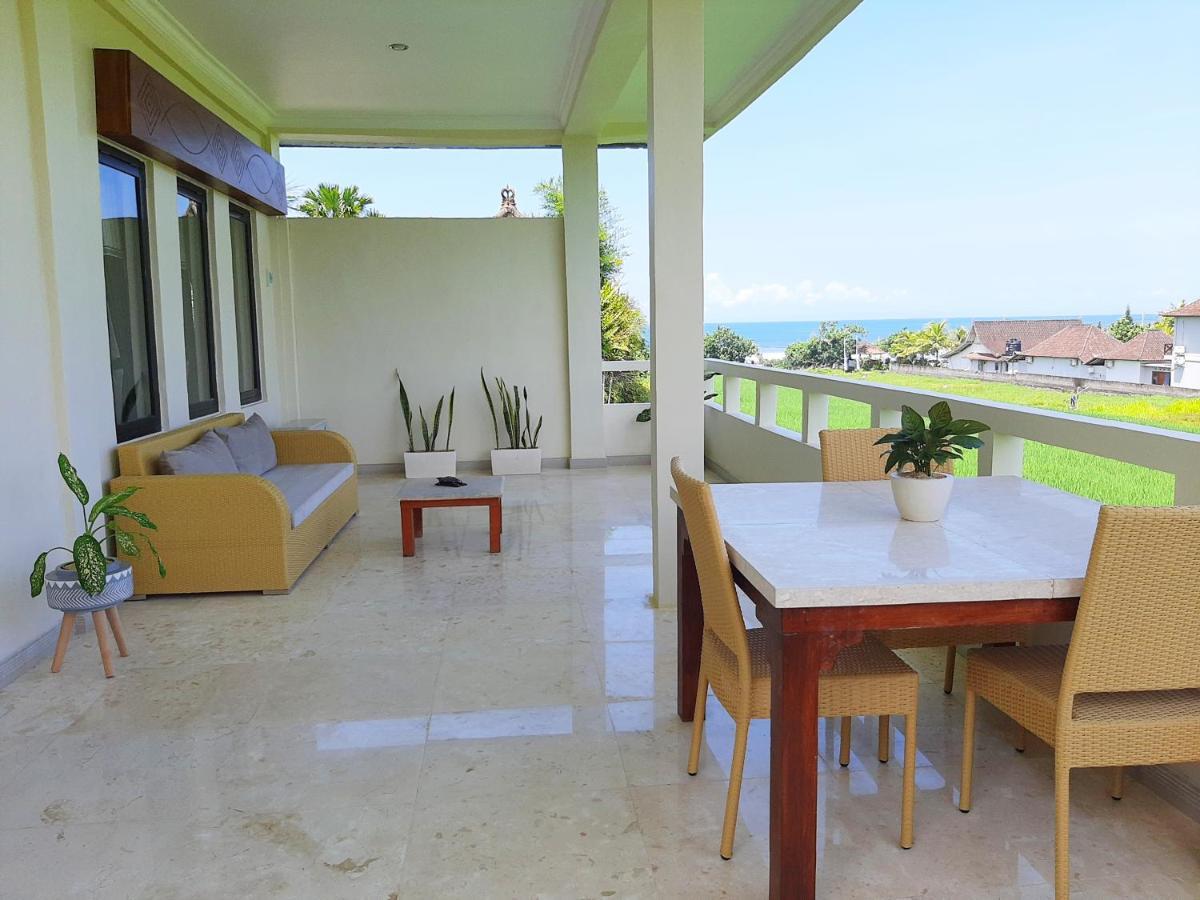 Aparthotel Medewi Manor Airsatang Esterno foto