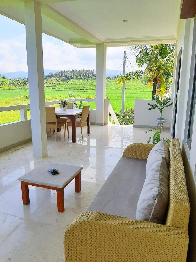 Aparthotel Medewi Manor Airsatang Esterno foto