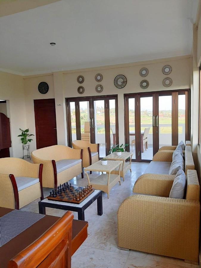 Aparthotel Medewi Manor Airsatang Esterno foto
