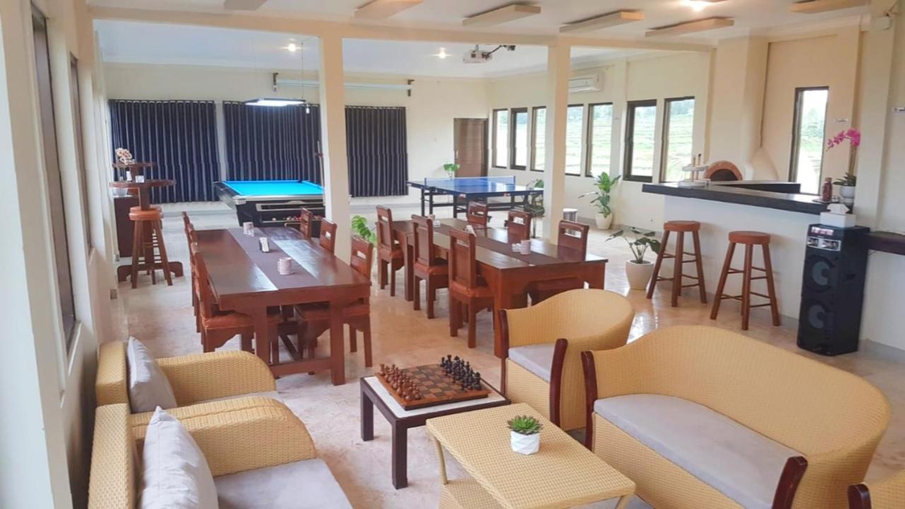 Aparthotel Medewi Manor Airsatang Esterno foto