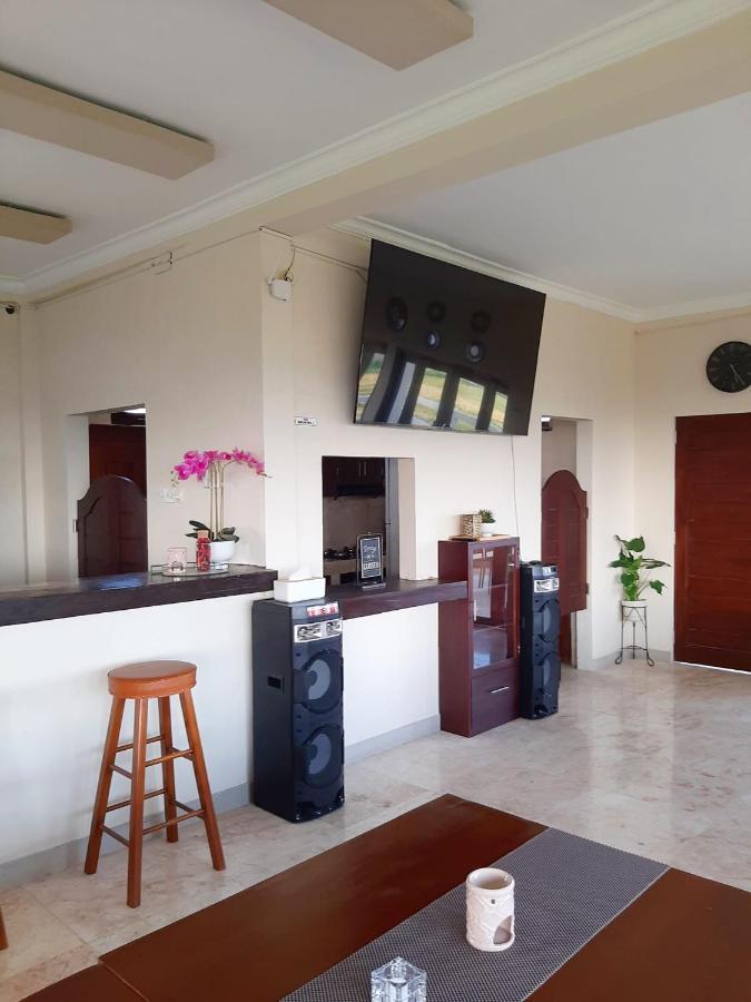 Aparthotel Medewi Manor Airsatang Esterno foto