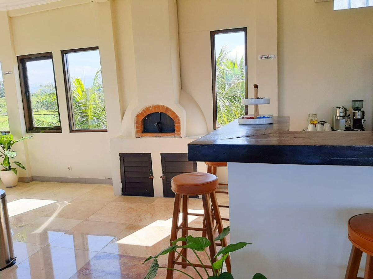 Aparthotel Medewi Manor Airsatang Esterno foto