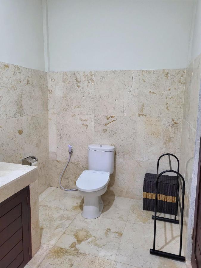 Aparthotel Medewi Manor Airsatang Esterno foto