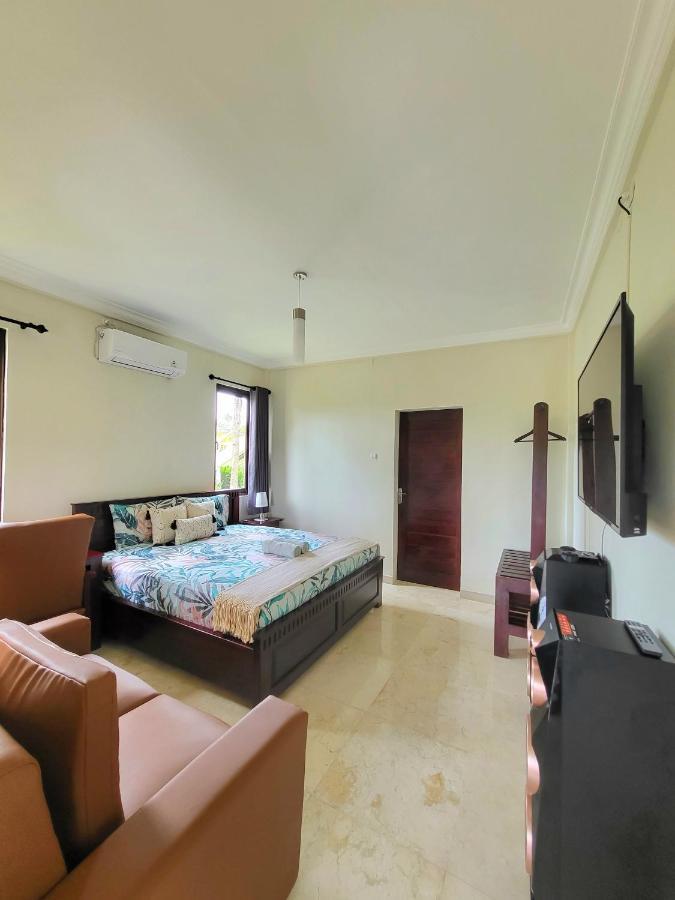 Aparthotel Medewi Manor Airsatang Esterno foto