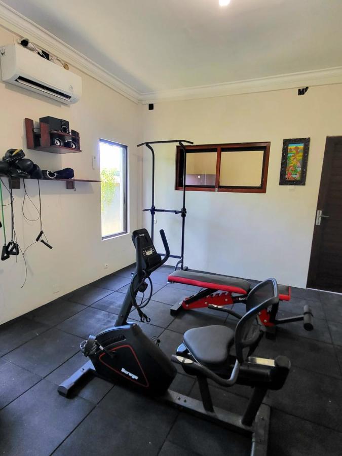 Aparthotel Medewi Manor Airsatang Esterno foto