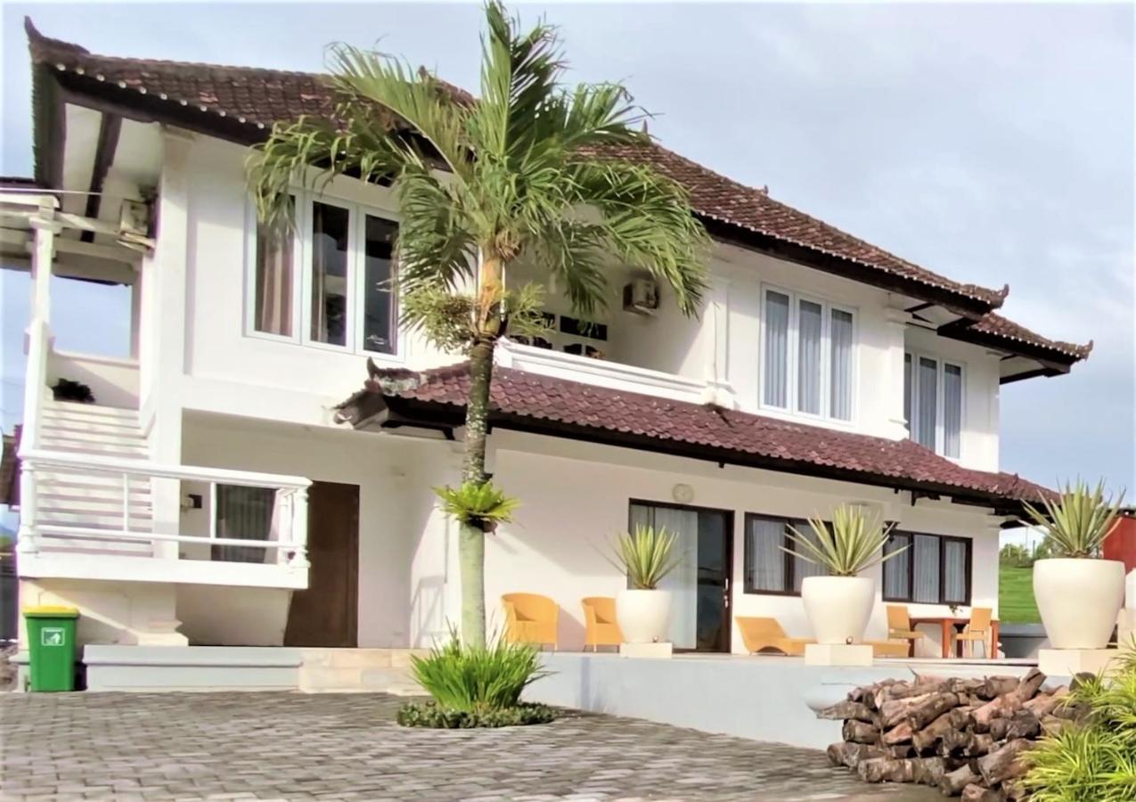 Aparthotel Medewi Manor Airsatang Esterno foto